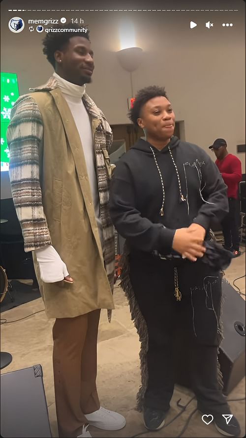 Jaren Jackson Jr. interacting with the Memphis Community kids