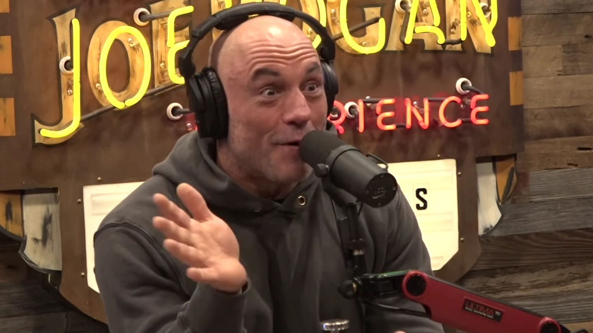 Joe Rogan tells story of faux fur hoode incident [Image courtesy of JRE on YouTube]