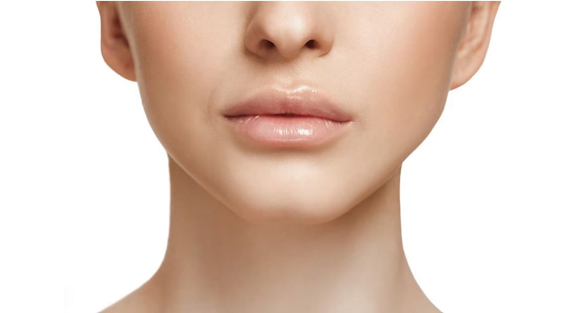 Lip fillers are a cosmetic procedure. (Image via Freepik / master1305)