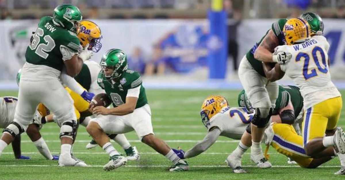 Watch: When the 2019 Quick Lane Bowl exploded in a furious fistfight between Pittsburgh and Eastern Michigan