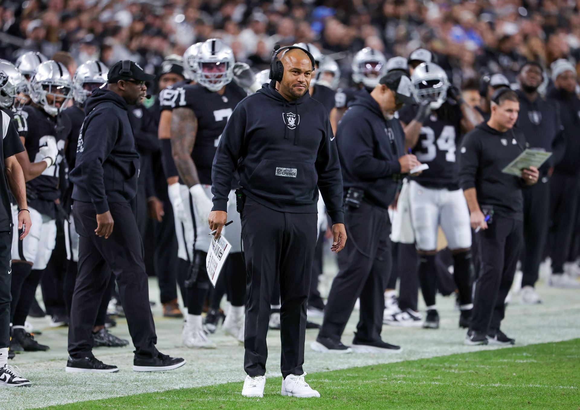 Los Angeles Chargers v Las Vegas Raiders