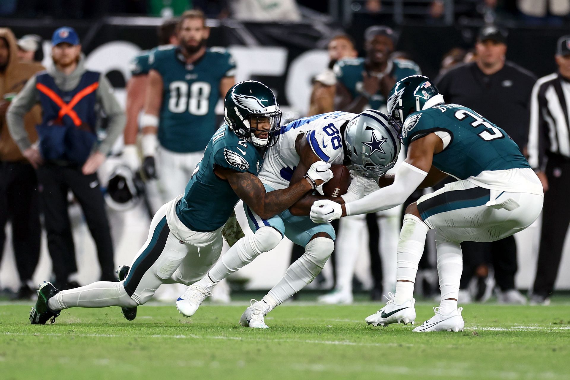 Dallas Cowboys v Philadelphia Eagles