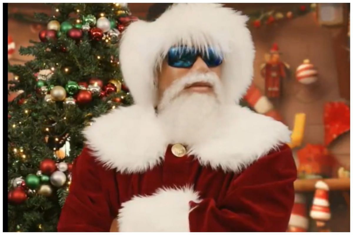 Tiger Woods as Mac Daddy Santa 