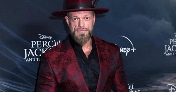 "My Hat Daddy" - Former WWE Women's Champion reacts to Adam Copeland's (fka Edge) new look