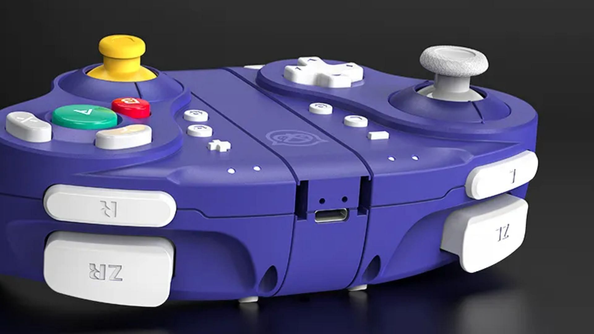 While fairly thick, this wireless GameCube controller is so for a reason (Image via NYXI)