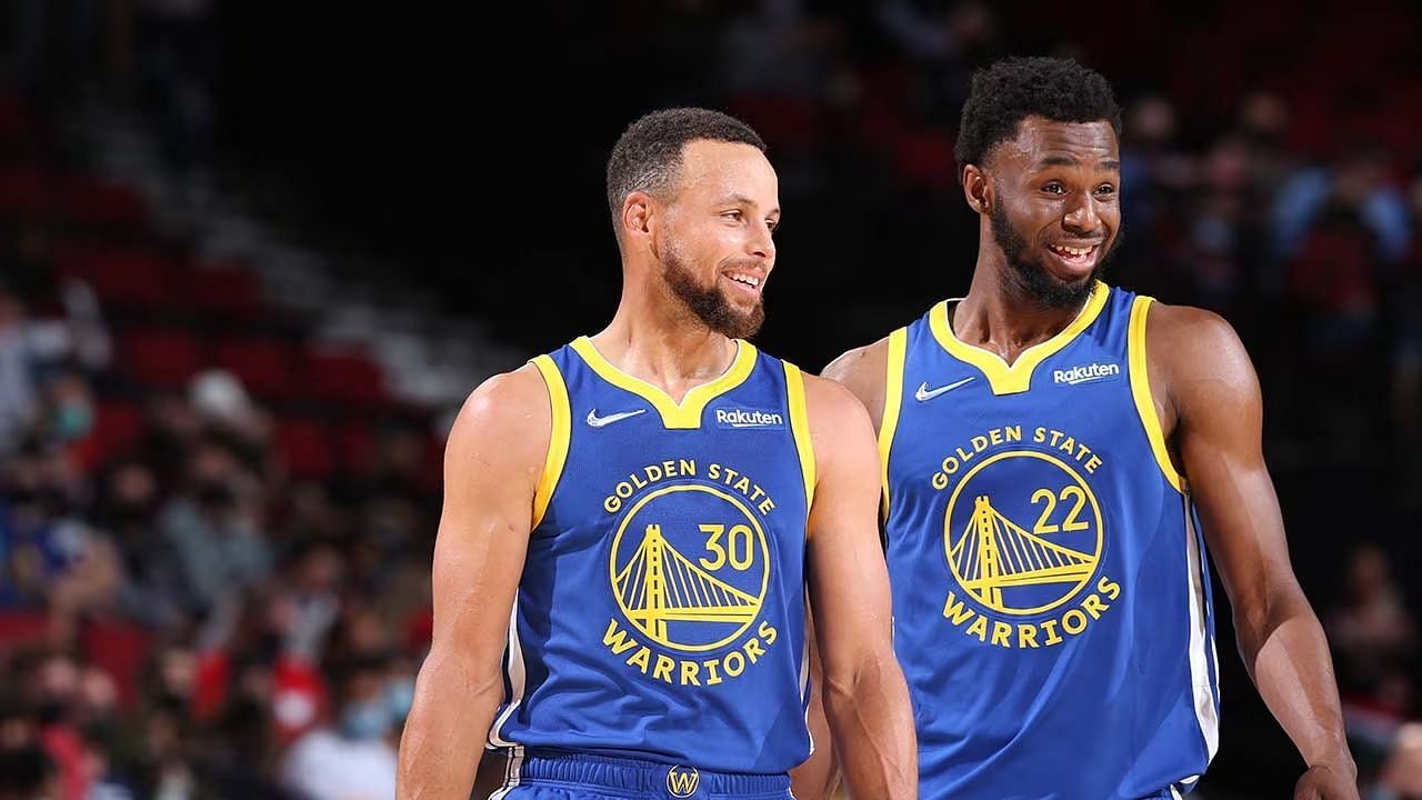 Steph Curry and the Golden State Warriors are battling the LA Clippers without Andrew Wiggins.