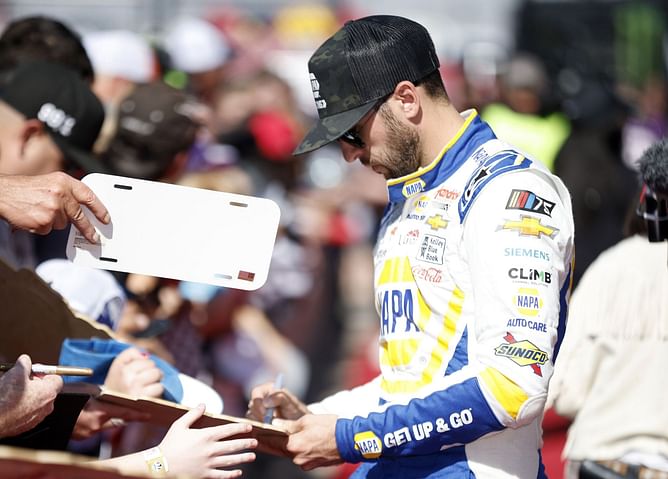 Chase Elliott's spotter retires ahead of 2024 NASCAR Cup Series season