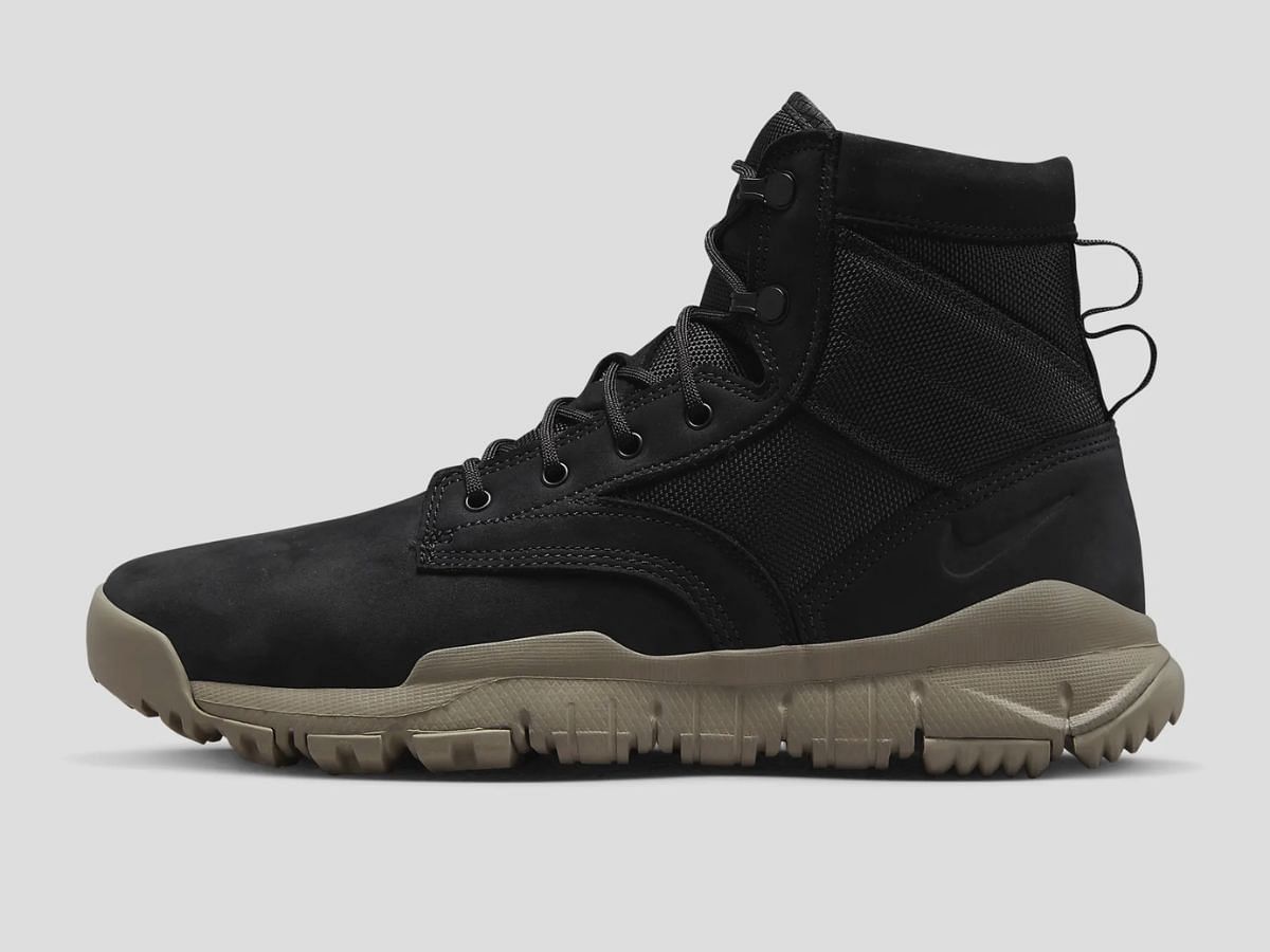 The SFB6 leather men&#039;s boots (Image via StockX)