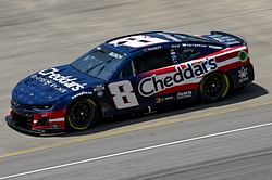 Kyle Busch and Richard Childress Racing extend partnership with Cheddar’s Scratch Kitchen
