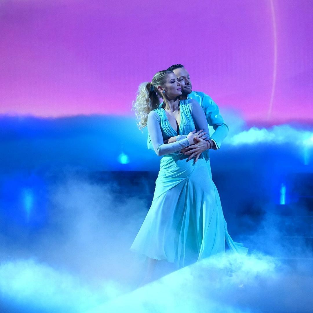 Ariana Madix and Pasha Pashkov on Dancing with the Stars (Image via Instagram/@dancingwiththestars)