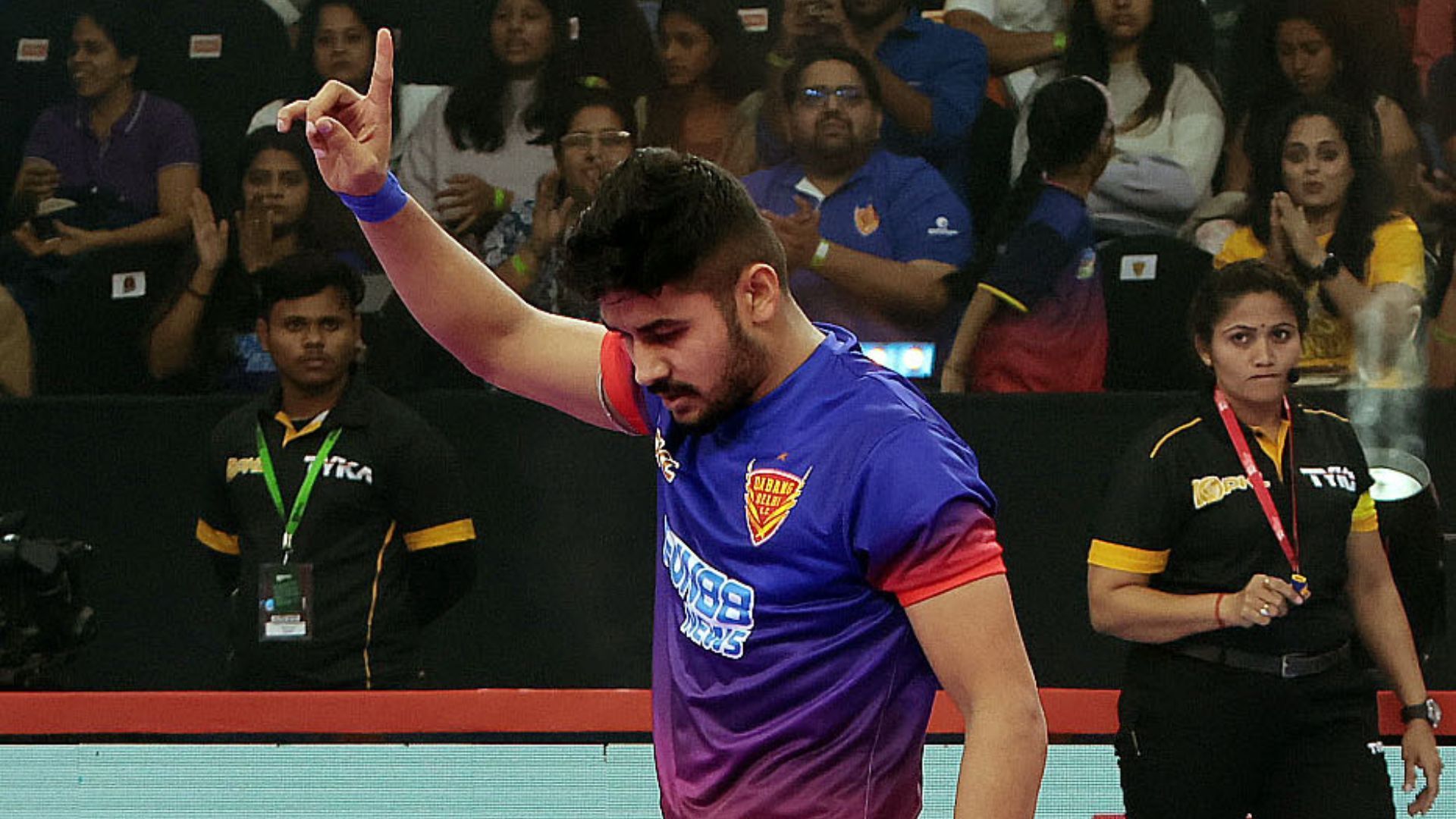 Naveen Kumar for Dabang Delhi K.C. (Image via Pro Kabaddi League)