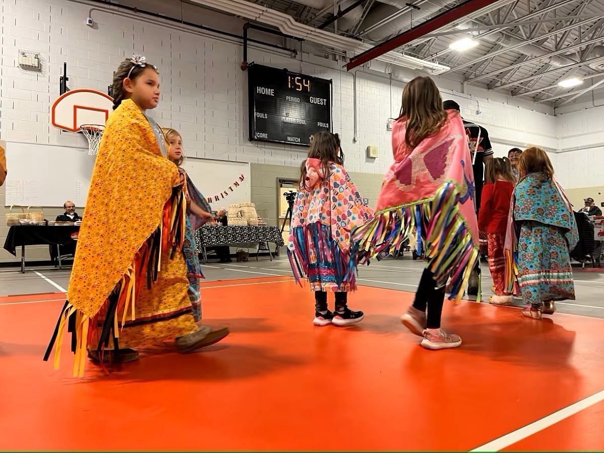 Children engaged in a traditional Mi&#039;kmaw dance during the Mawi&#039;omi (image via CBC)