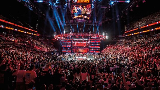 "Somebody should be in trouble for this" - WWE RAW star sends message following Christmas challenge