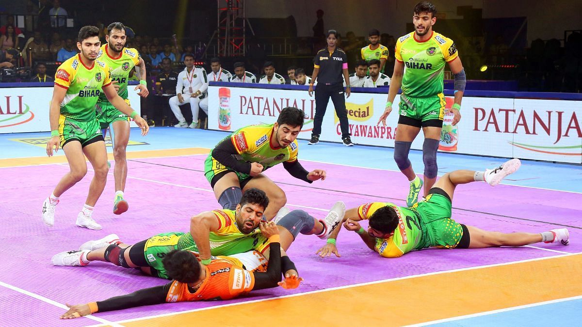 Patna Pirates in action against Puneri Paltan (Image Courtesy: PKL)