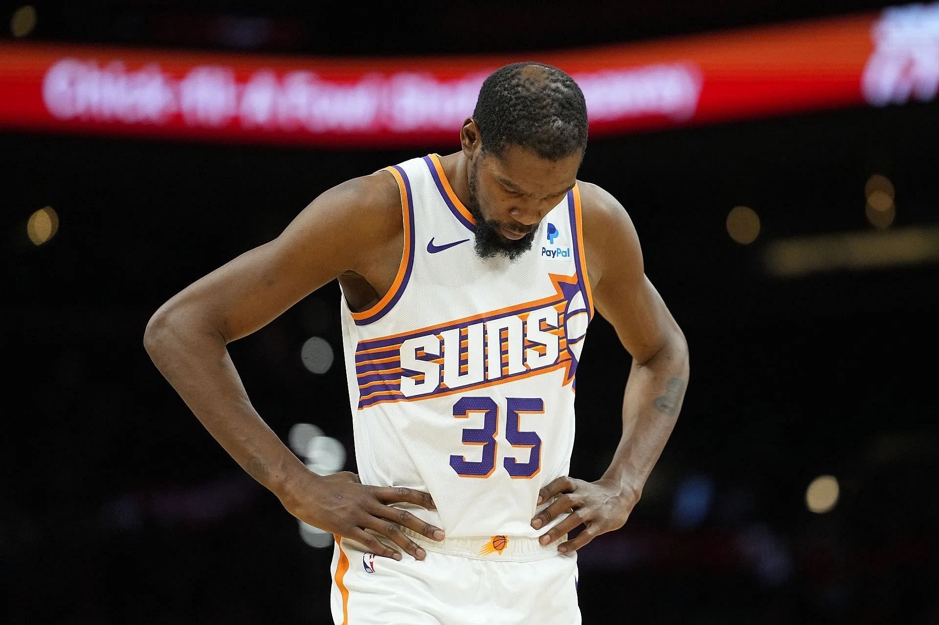 A sports journalist wants Kevin Durant of the Phoenix Suns to figure things out amid the rough patch they are currently in.