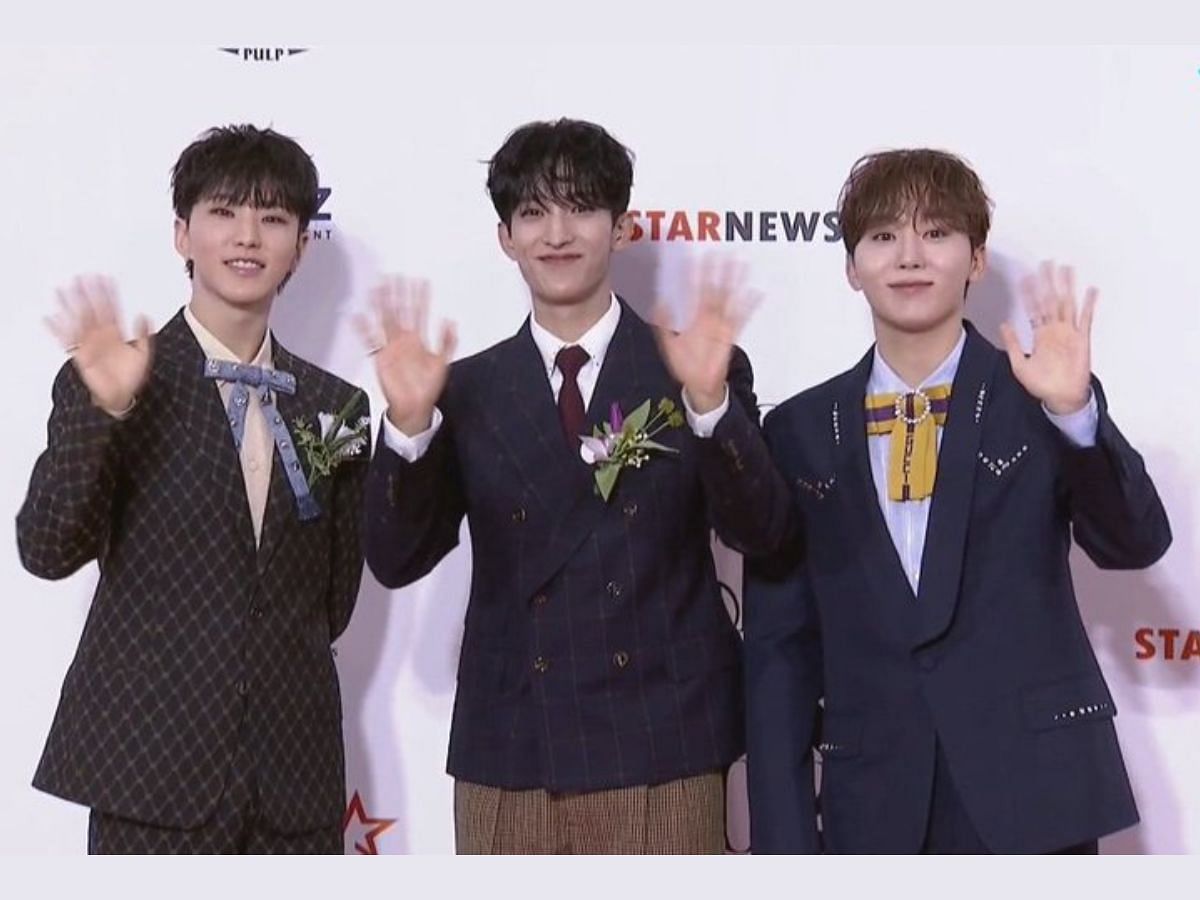 Fans go gaga as SEVENTEEN&rsquo;s BSS Dokyeom, Hoshi and Seungkwan grace the red carpet at Asia Artist Awards 2023 (Image via Twitter/@Mel_045)