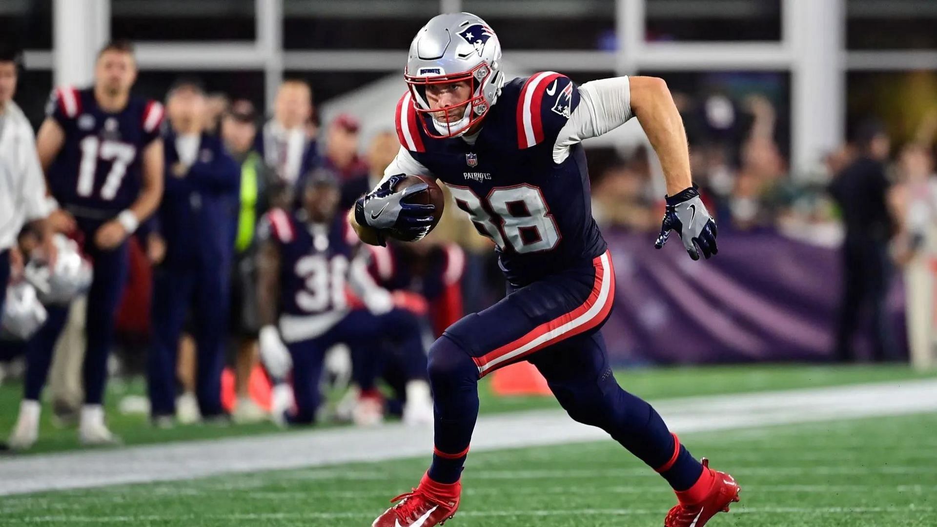 Who is Mike Gesicki's wife, Halle Gesicki? All about Patriots TE's partner