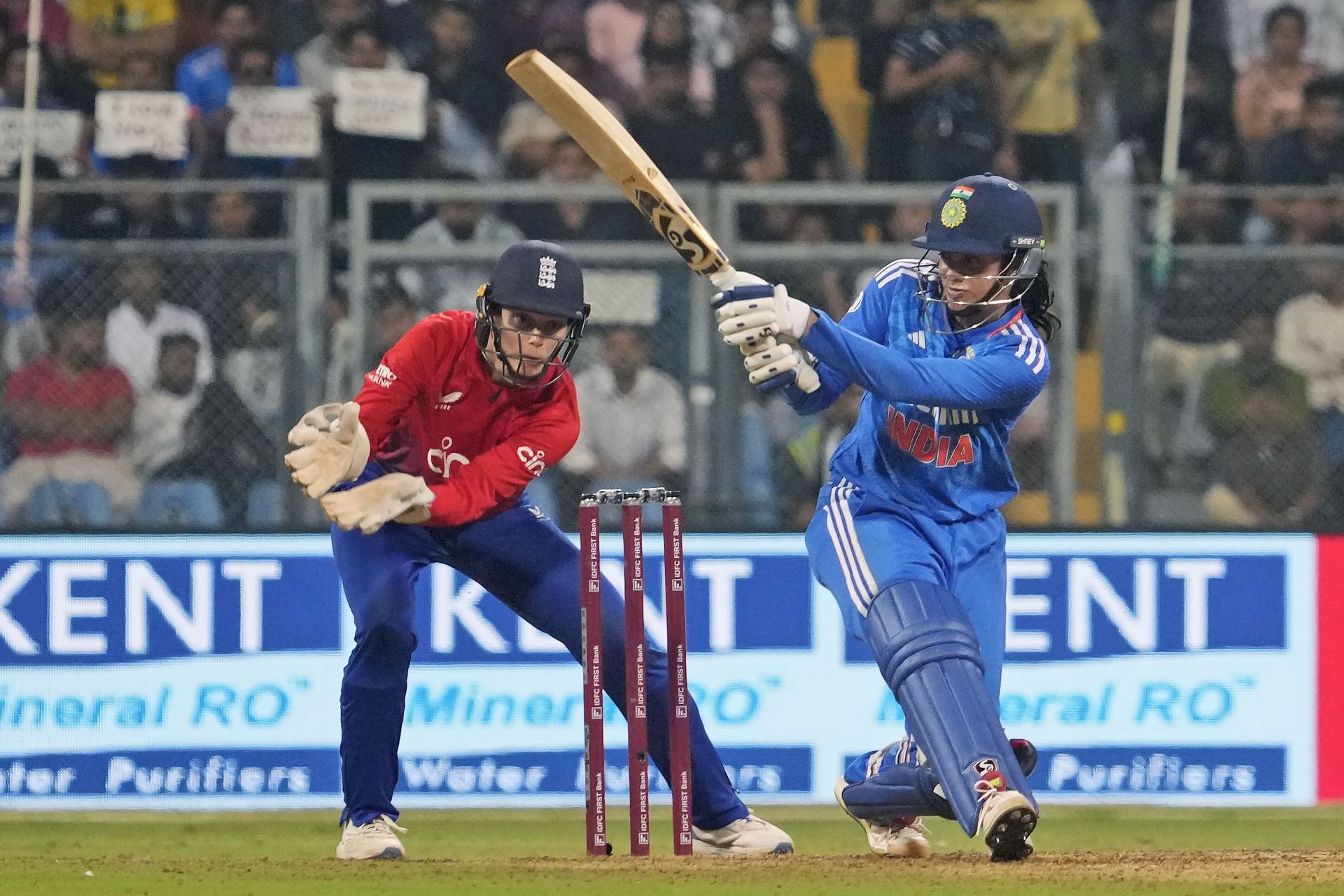 Smriti Mandhana fell cheaply in the first two matches