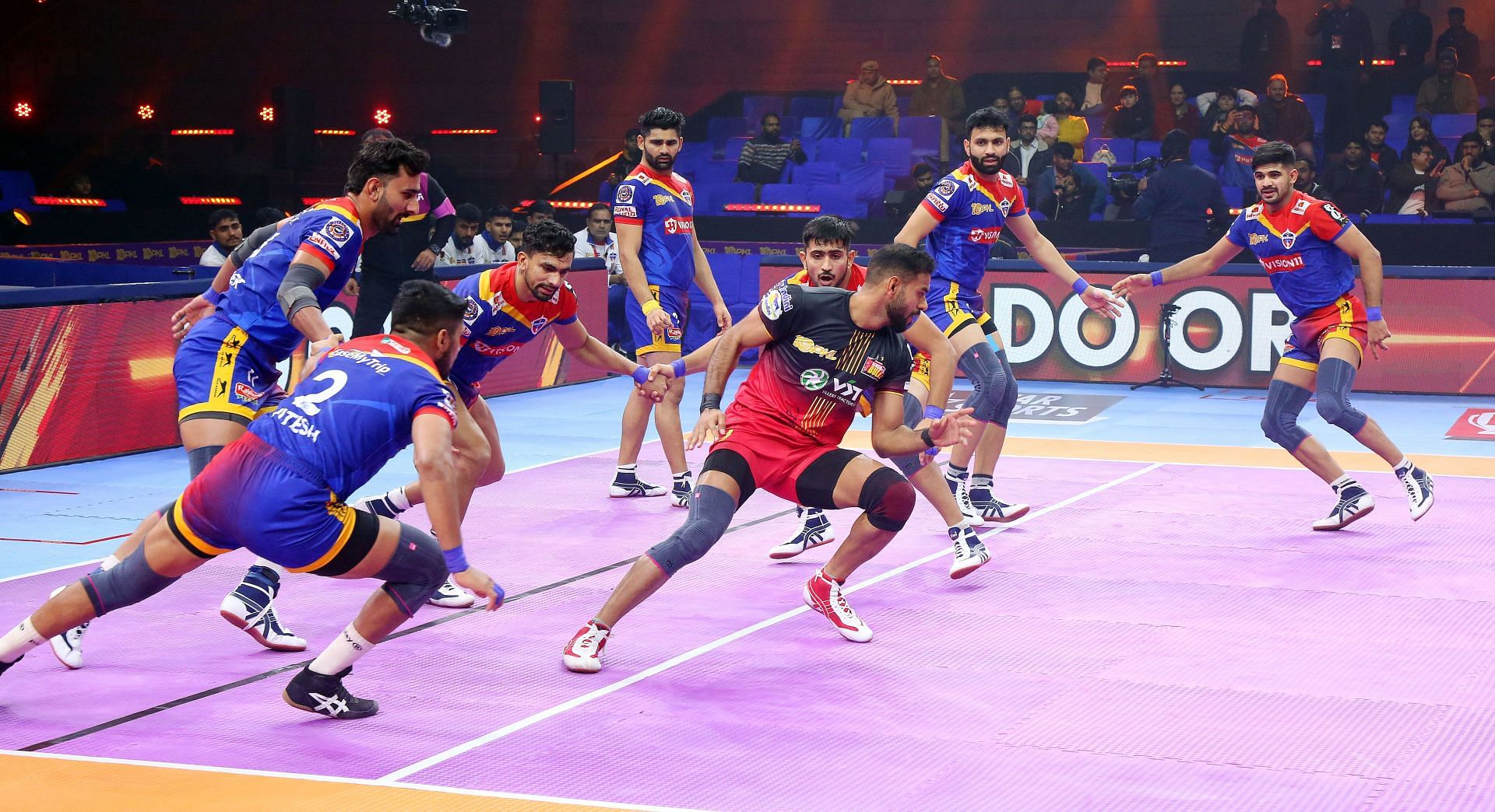 UP Yoddhas vs Bengaluru Bulls (Image via PKL)