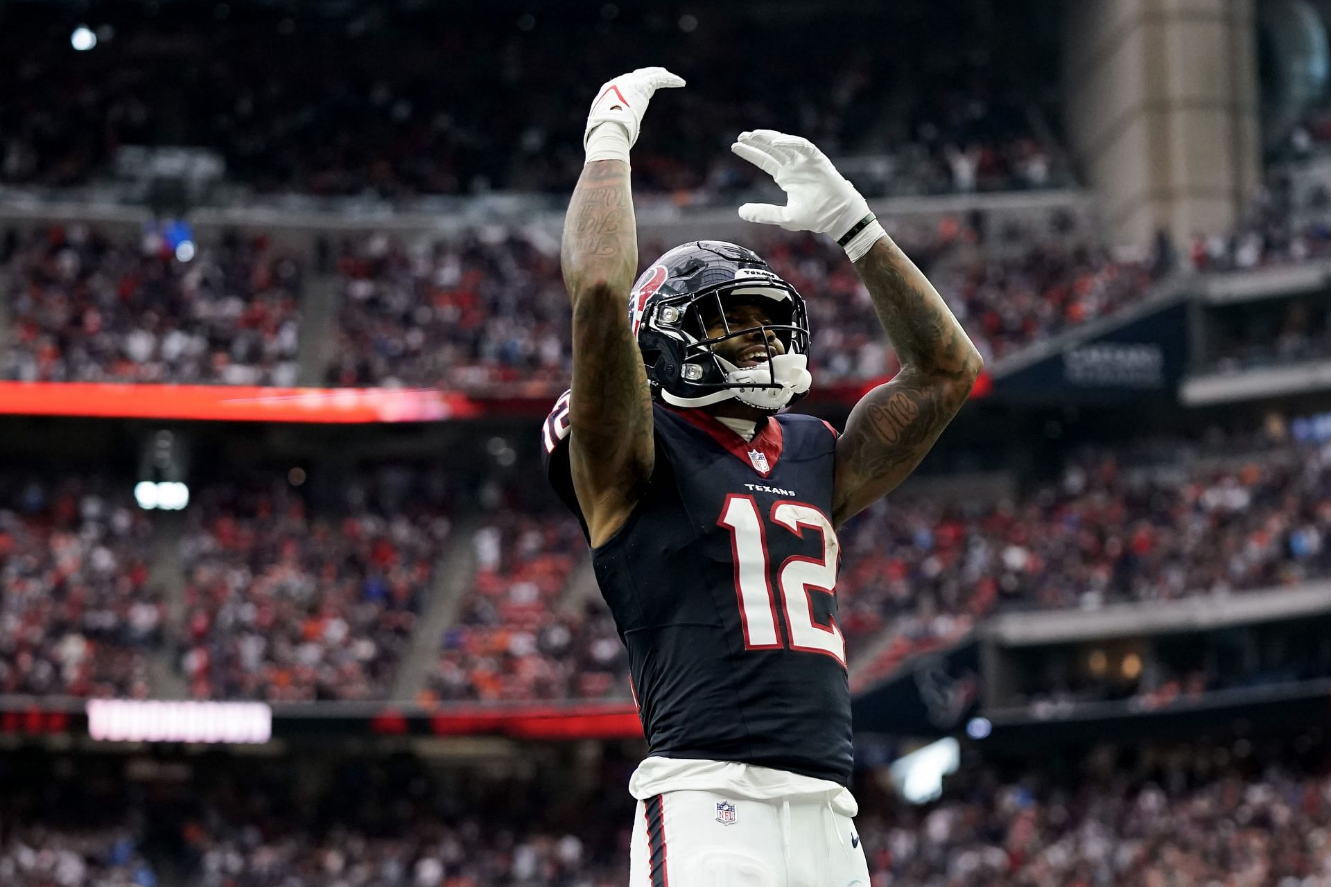 Fantasy Football Week 17 Start 'Em Sit 'Em WRs: Nico Collins, Davante ...