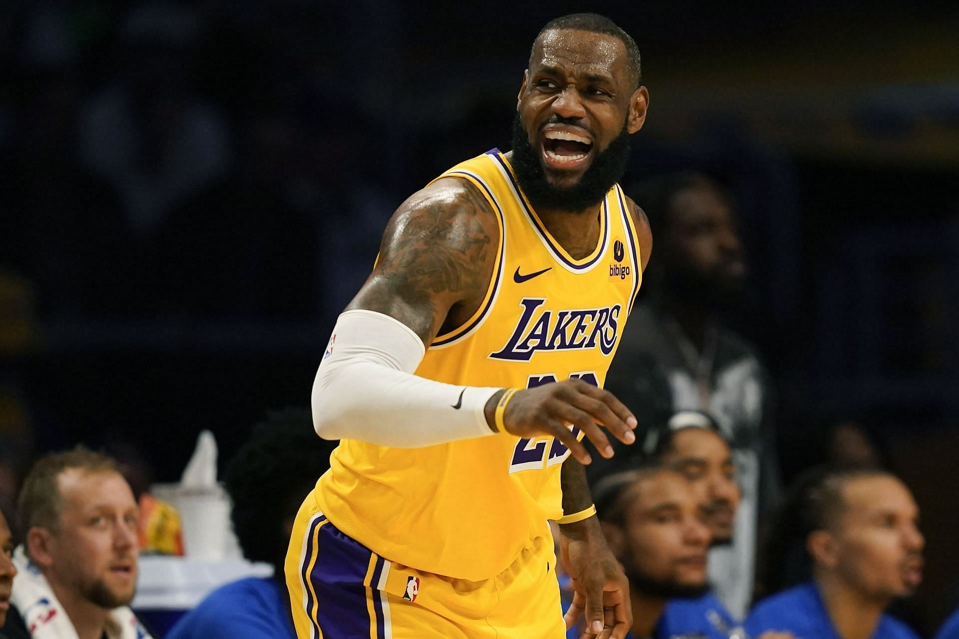  LeBron James loses it after seeing $8 billion revenue-generating video game