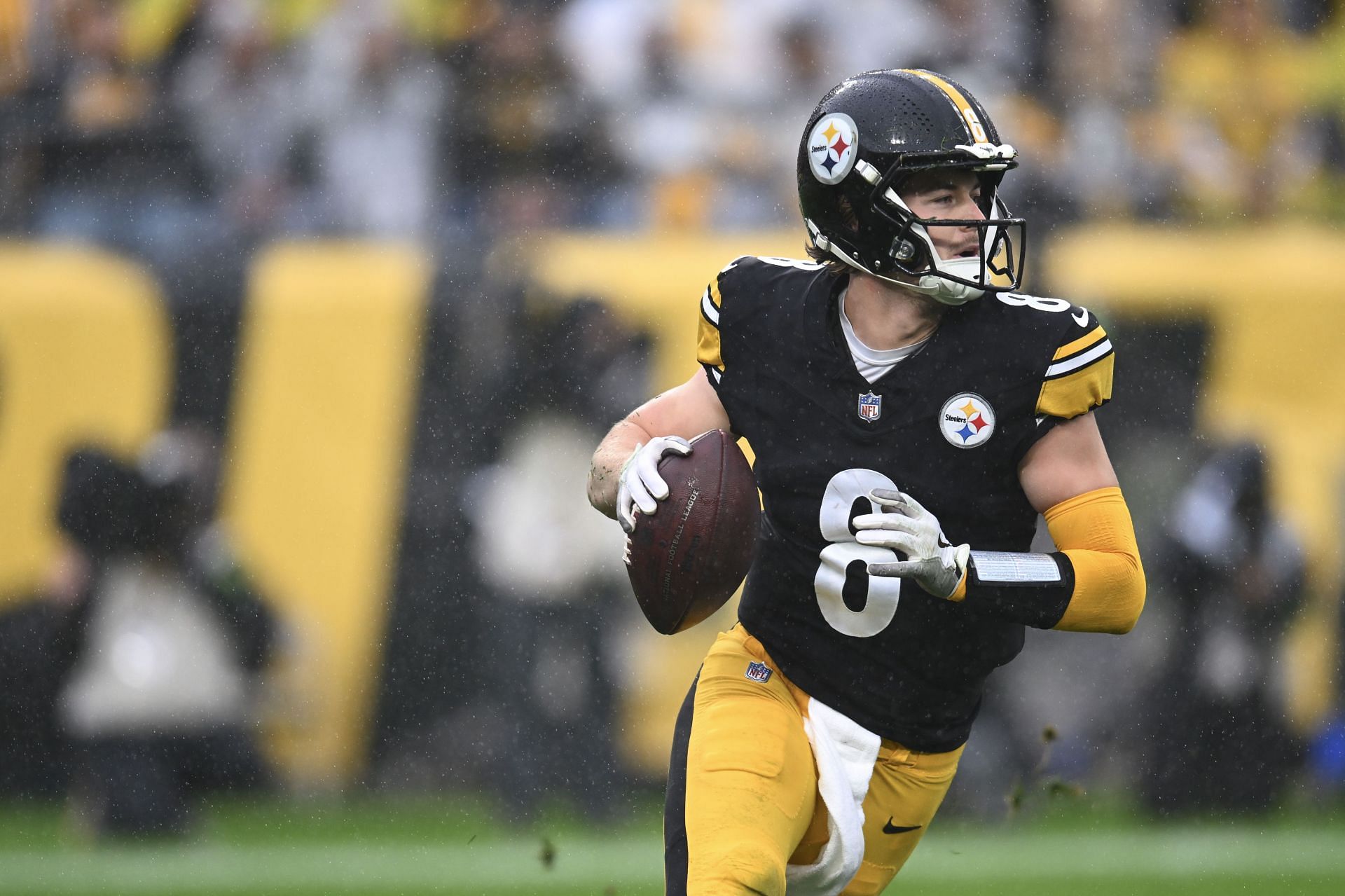 Kenny Pickett during Jacksonville Jaguars v Pittsburgh Steelers