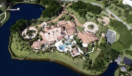 John Henry’s former $25,000,000 Florida mansion (image credit: Douglas Elliman)