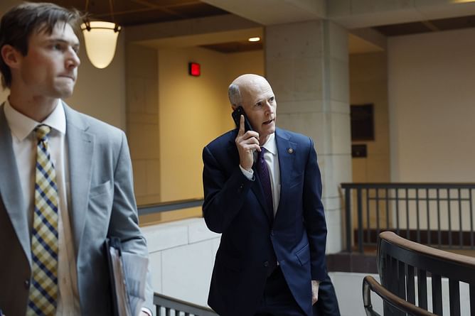 "It makes no sense. ANSWER OUR QUESTIONS!" - Florida Senator Rick Scott left furious as CFP committee responds to complaint