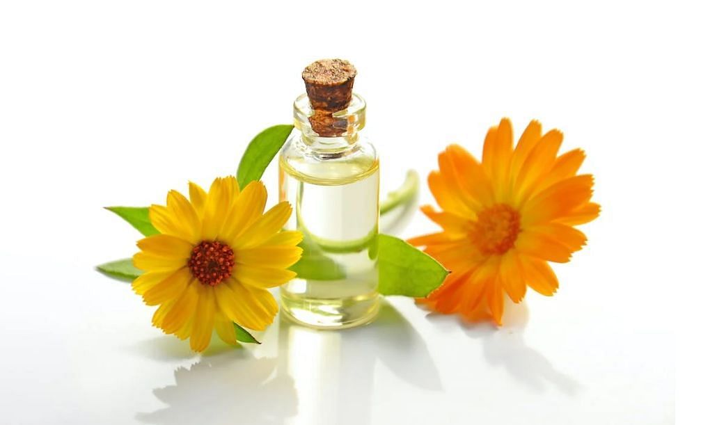 Natural Fragrances Can Also Have Negatives (image via Pexels / Mareefe)