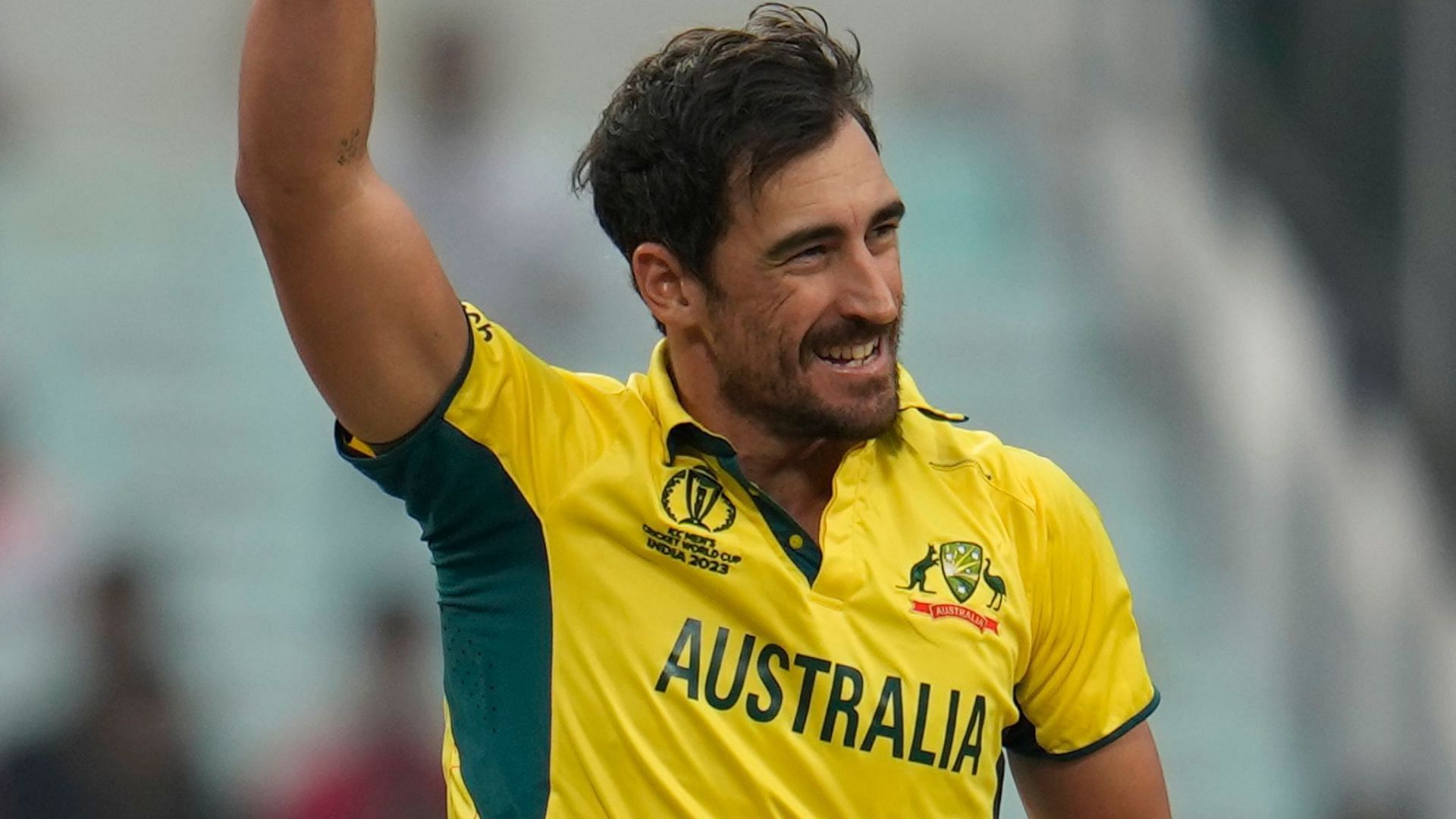 Mitchell Starc surpasses Cummins' record to the most expensive