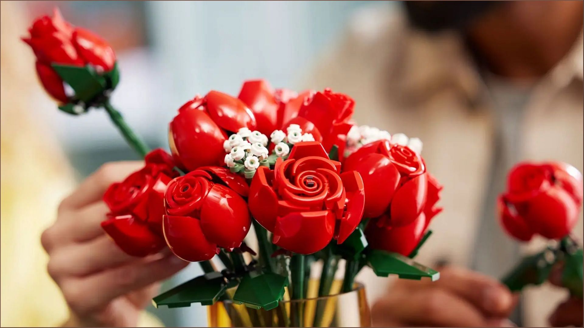 LEGO introduces new Bouquet of Roses display set (Image via LEGO)