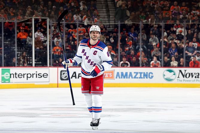 Capitals winger gives his honest opinion on potentially brawling with Jacob Trouba