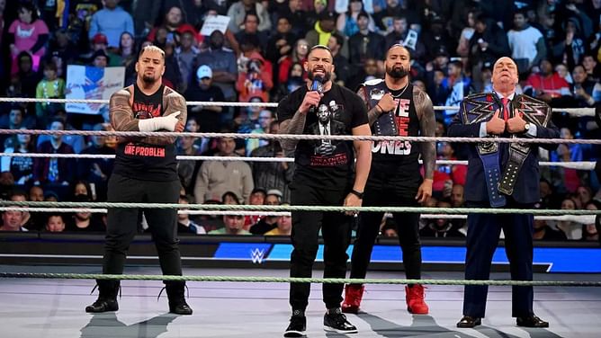 WWE SmackDown में Roman Reigns के भाई की बातें सुनकर बोर हुए दिग्गज, सबको चौंका कर सैगमेंट को बीच में छोड़ा