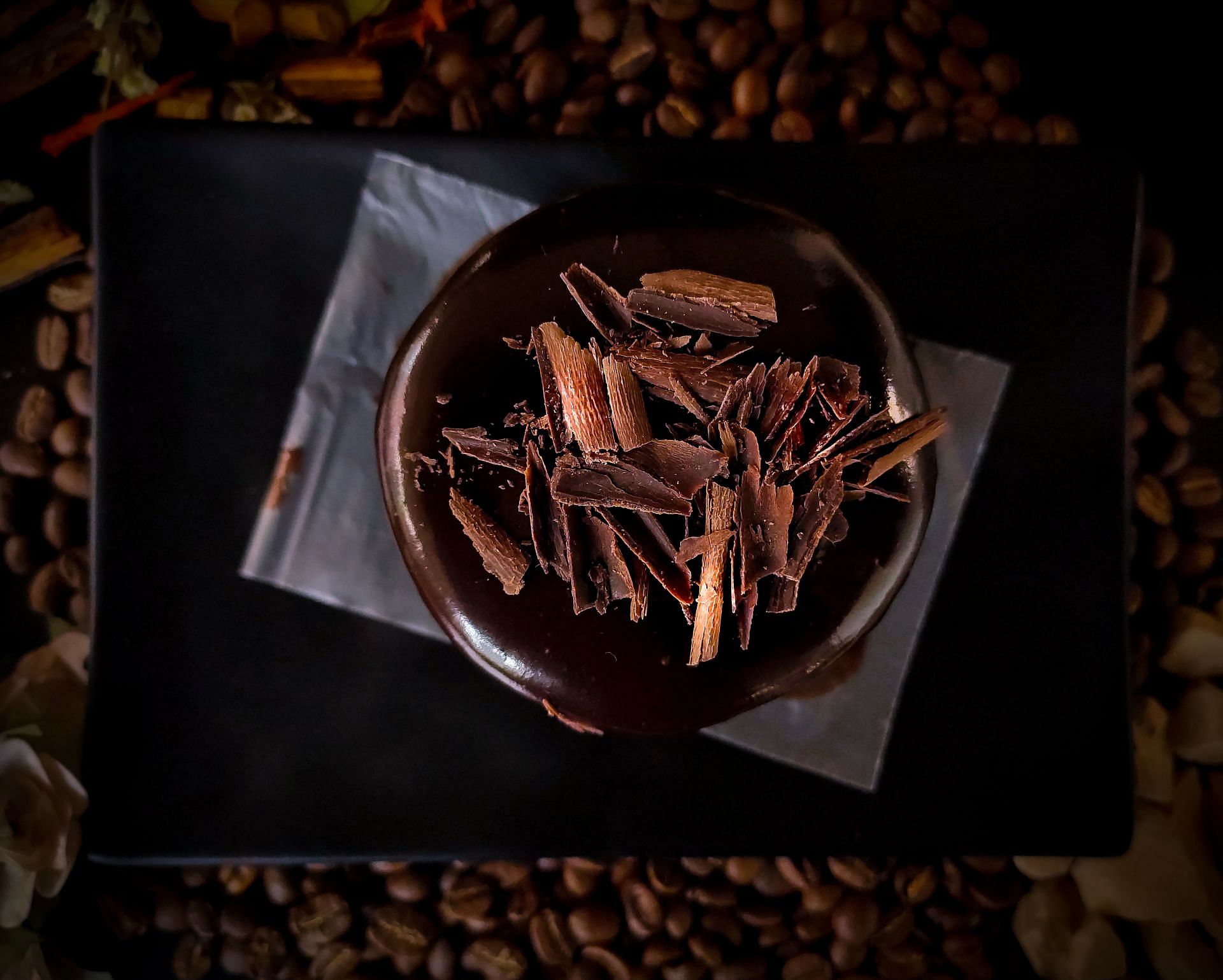 Cocoa extract (Image via Unsplash/Coffeefy)
