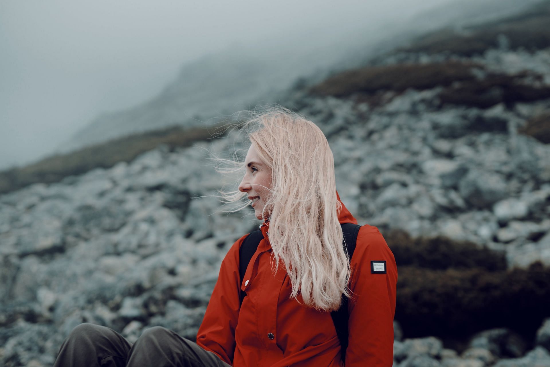 Vaseline for hair benefits (image sourced via Pexels / Photo by gantas)