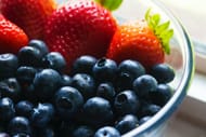 Berries reduce depression. (Image via Pexels/Angele J)