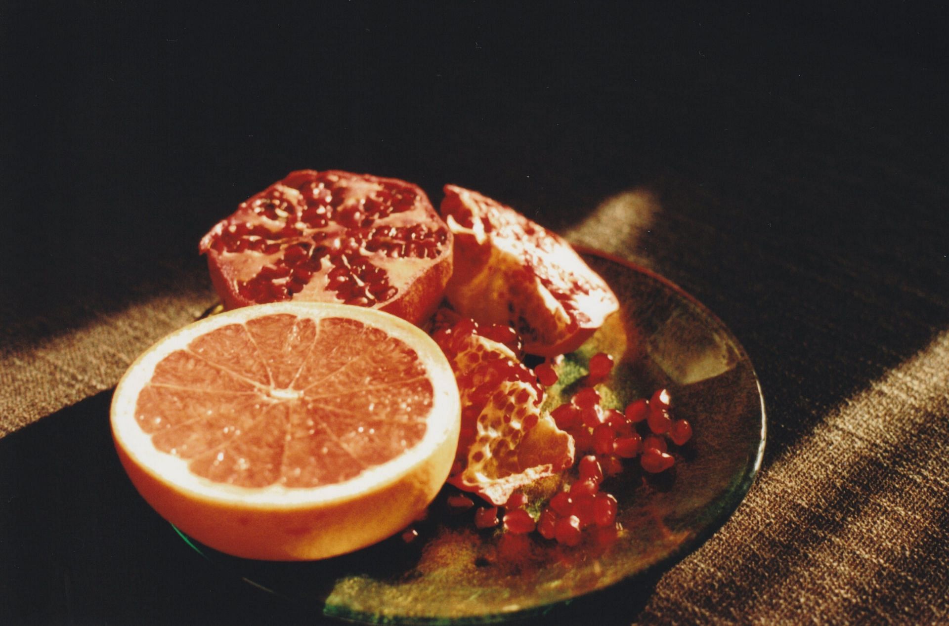 Pomegranate juice for diabetes (Image sourced via Pexels / Photo by zsofia)