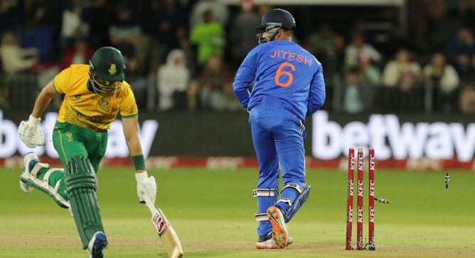 [Watch] Matthew Breetzke falls prey to suicidal run out in India vs South Africa 2nd T20I