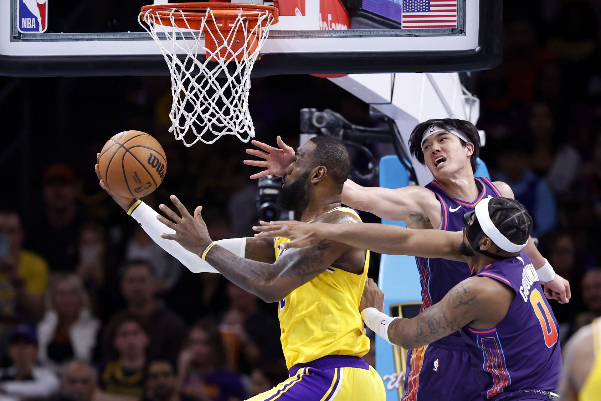 LeBron James of the LA Lakers against the Phoenix Suns