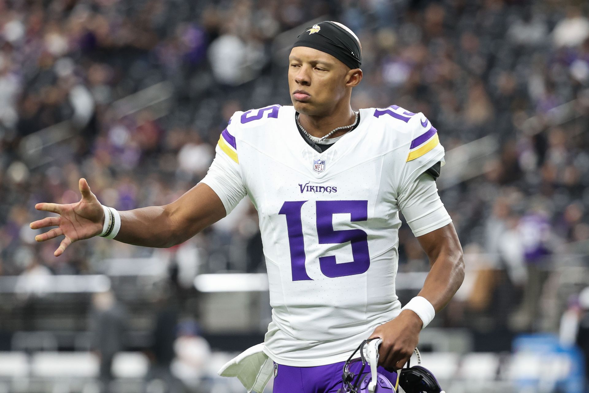 Joshua Dobbs at Minnesota Vikings vs. Las Vegas Raiders