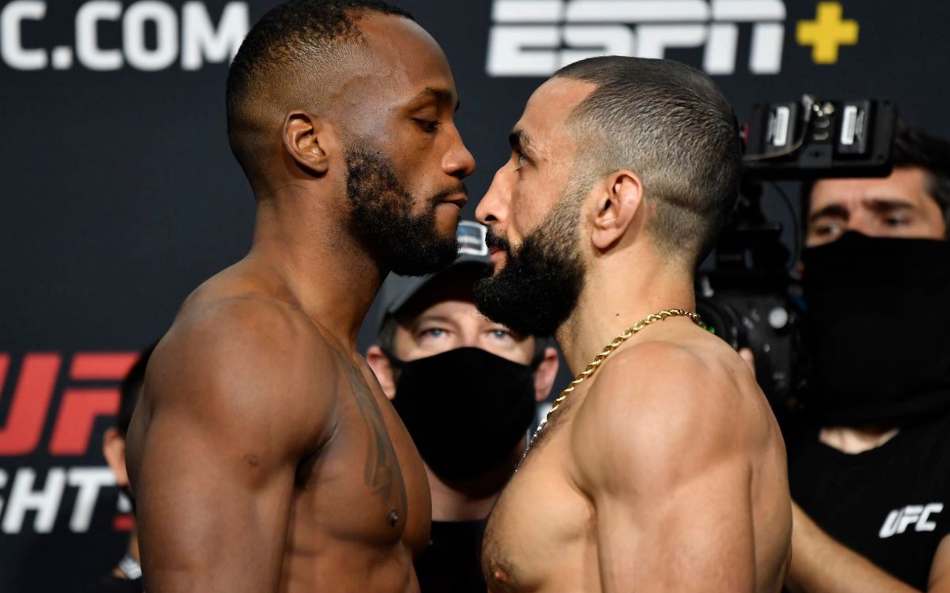 Leon Edwards vs Belal Muhammad at UFC 286. (via Getty Images)