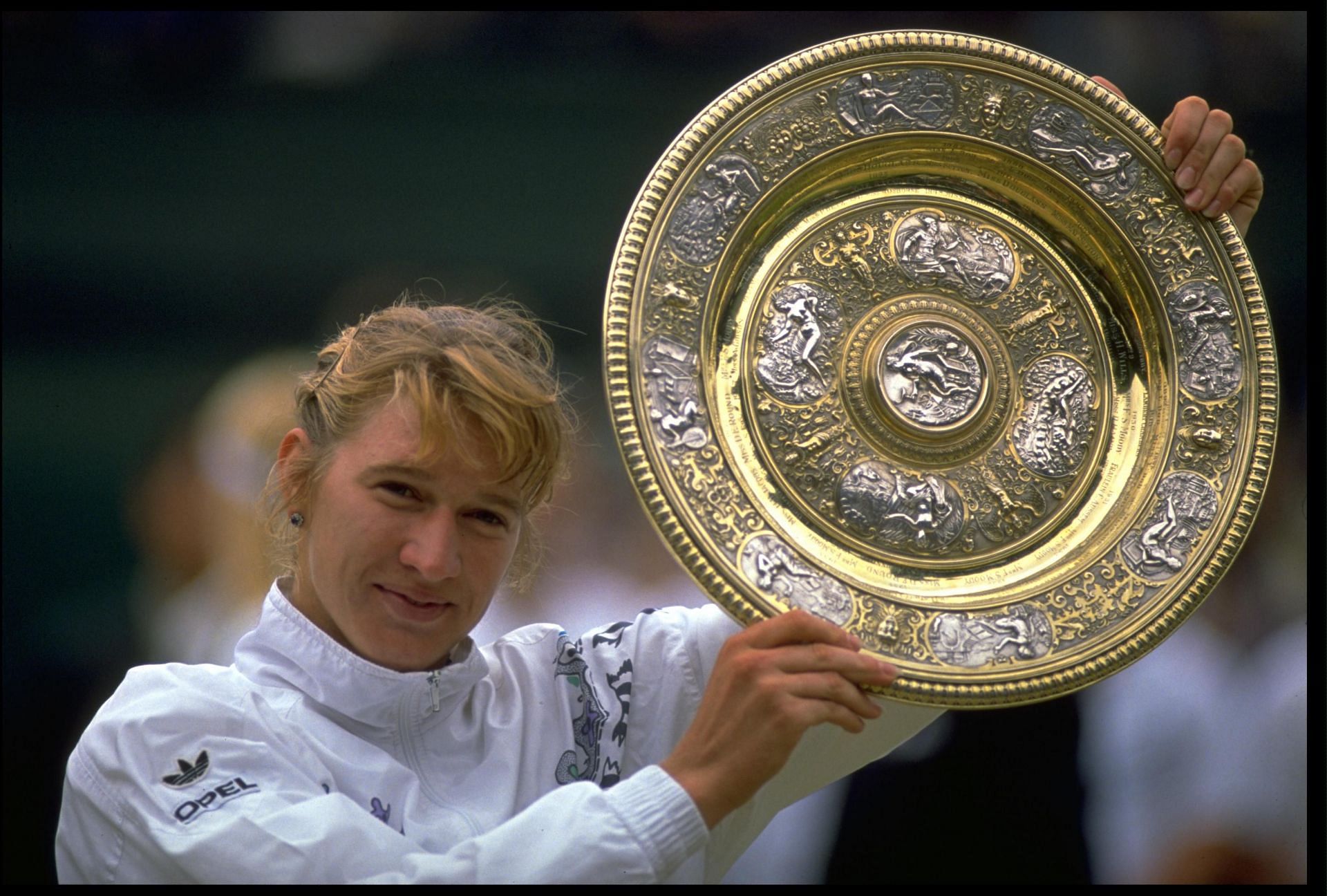Steffi Graf defeated Martina Navratilova in the 1989 Wimbledon final