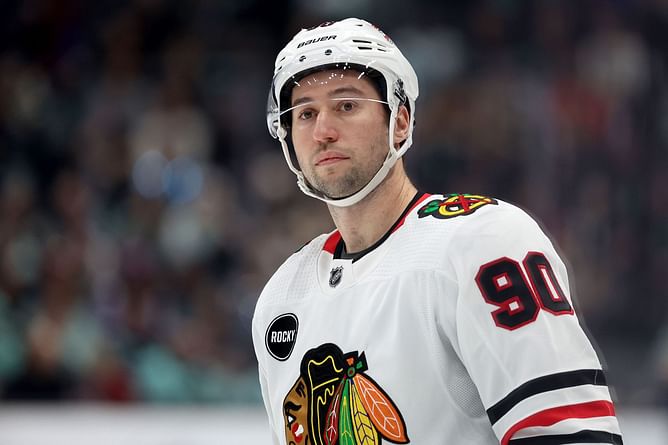 NHL Trade Rumors: Bruins eyeing Blackhawks' $35,000,000 veteran center ahead of deadline