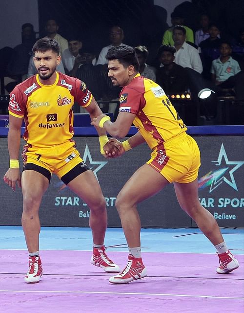 Ajit Pawar (right) of Telugu Titans (Credits: PKL)