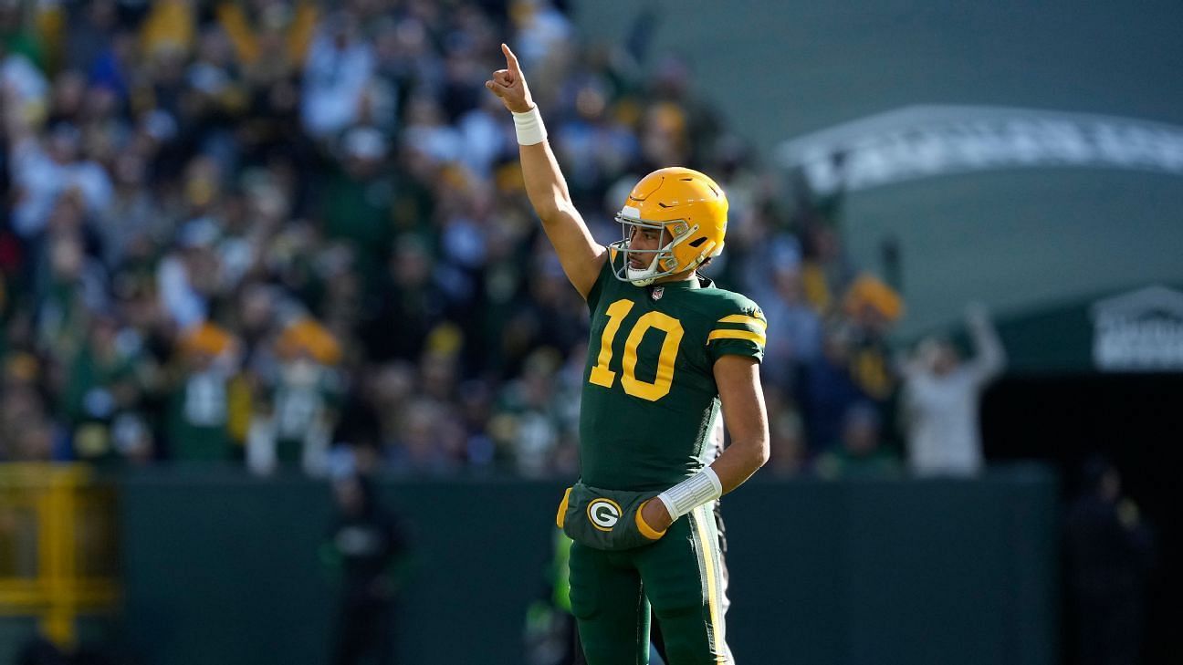 Green Bay Packers QB Jordan Love will start in Week 13 of the 2023 NFL season