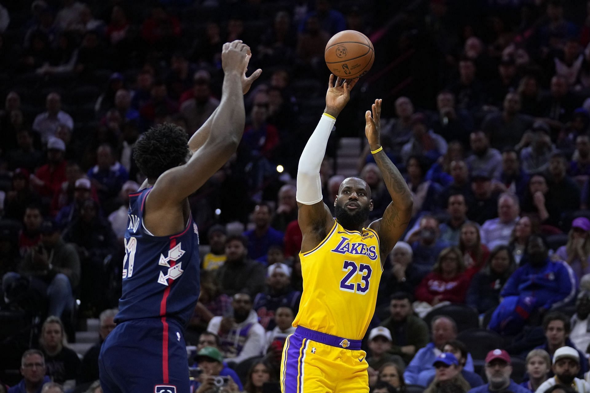 Is LeBron James playing tonight against New Orleans Pelicans? Latest