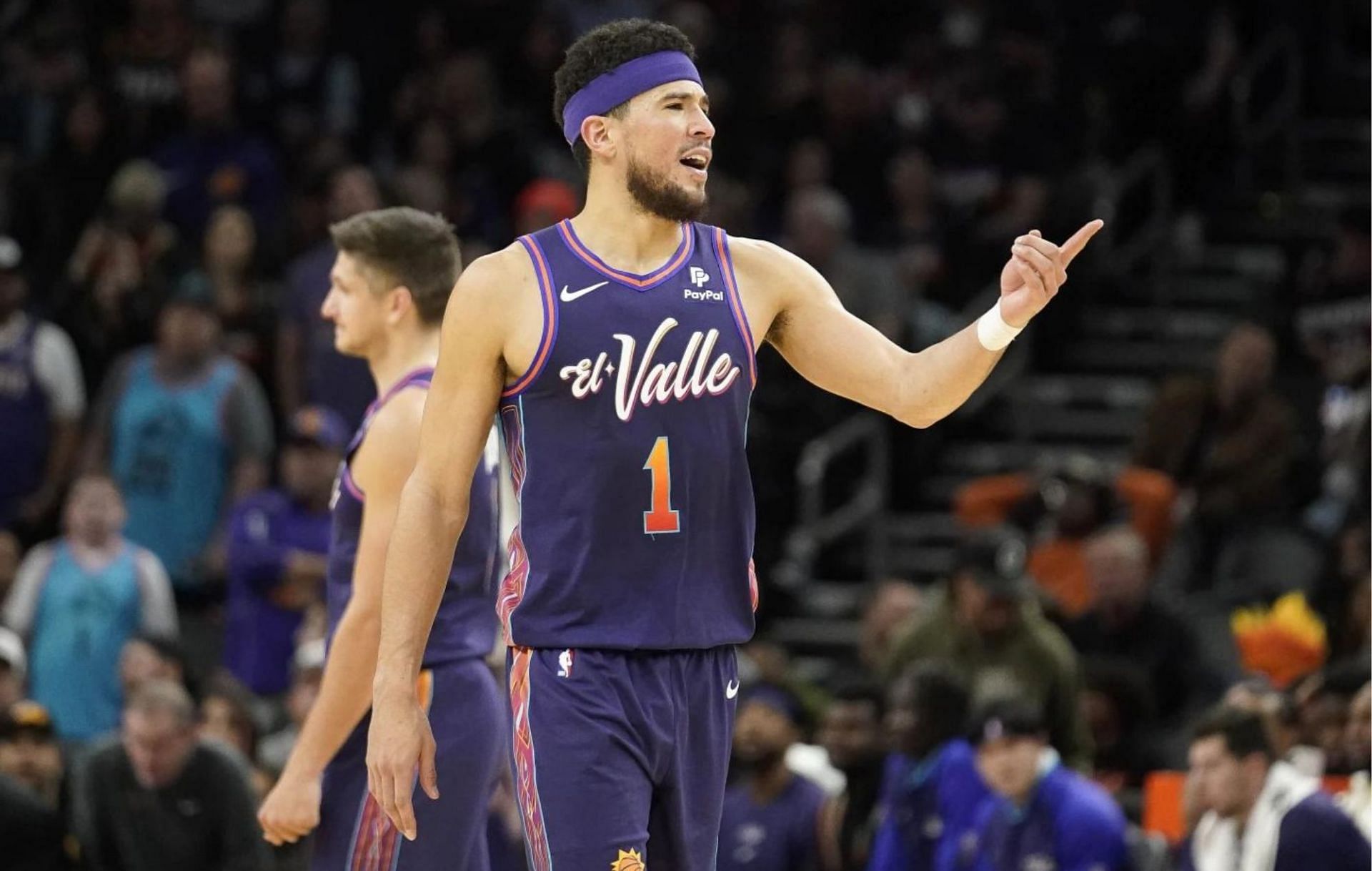 Devin Booker lauds team for the fourth quarter adjustments to avoid an upset from the Washington Wizards