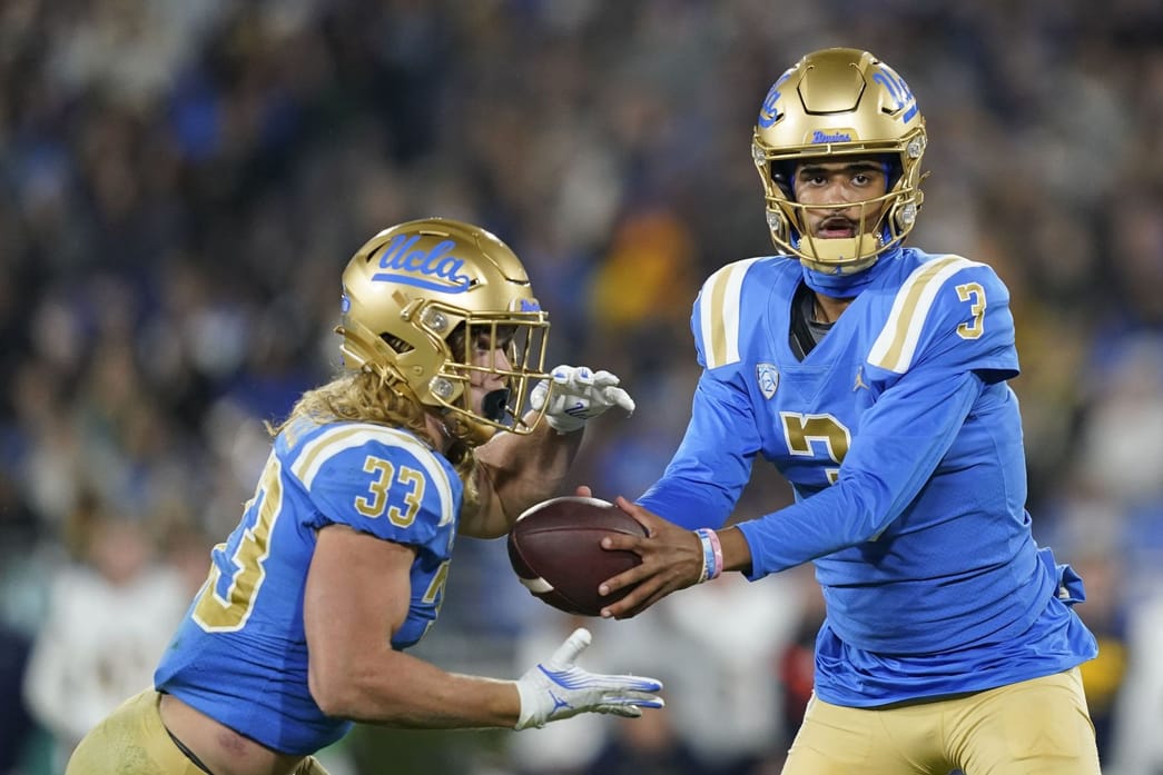 top-5-college-football-teams-that-wear-blue-ft-michigan-wolverines