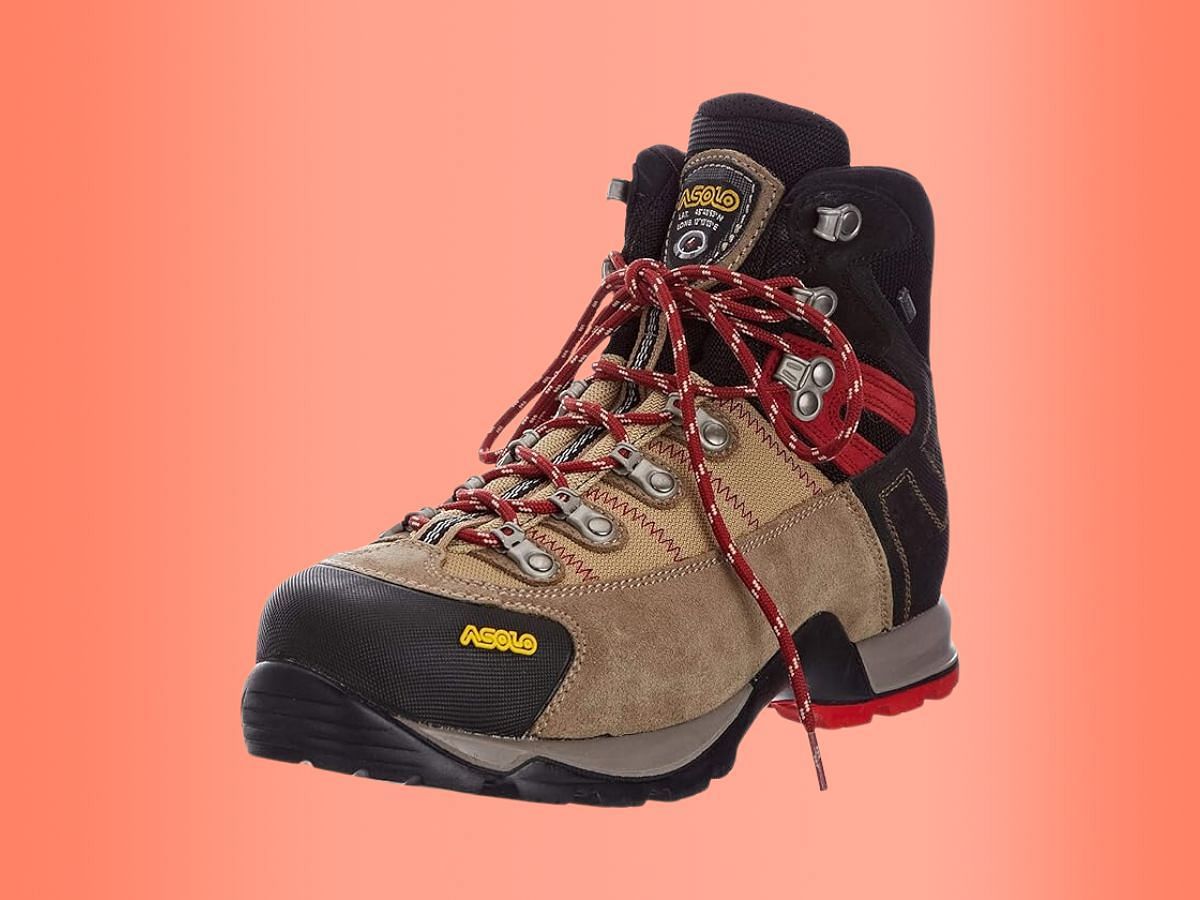 Asolo Fugitive GTX  boots (Image via Amazon)