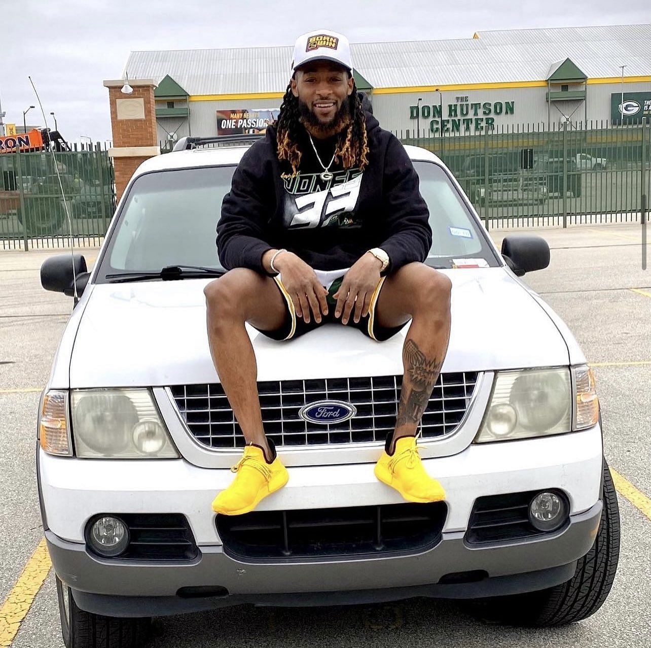 Aaron Jones with his 2003 Ford Explorer (image via Aaron Jones&rsquo; X account)